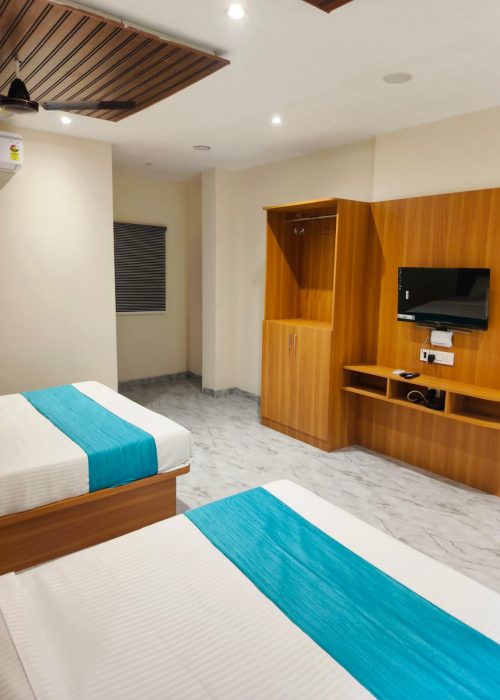 WhatsApp Image 2025-04-29 at 6.06.03 PM