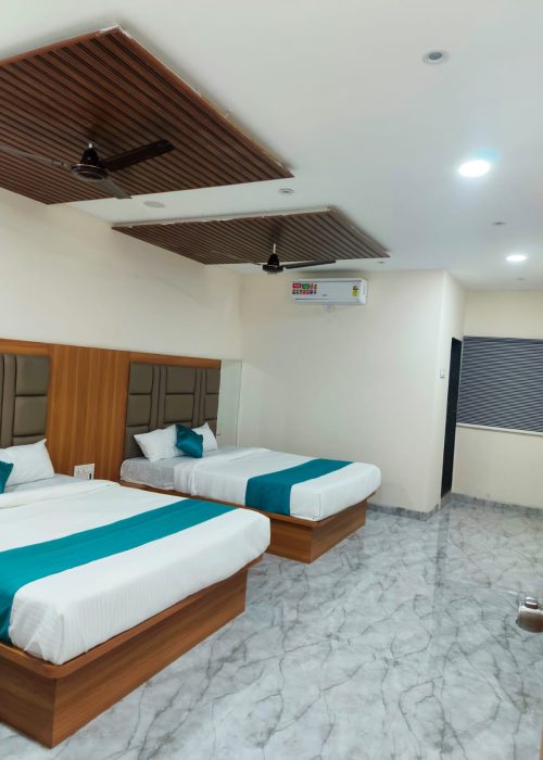 WhatsApp Image 2025-04-29 at 6.06.05 PM (1)