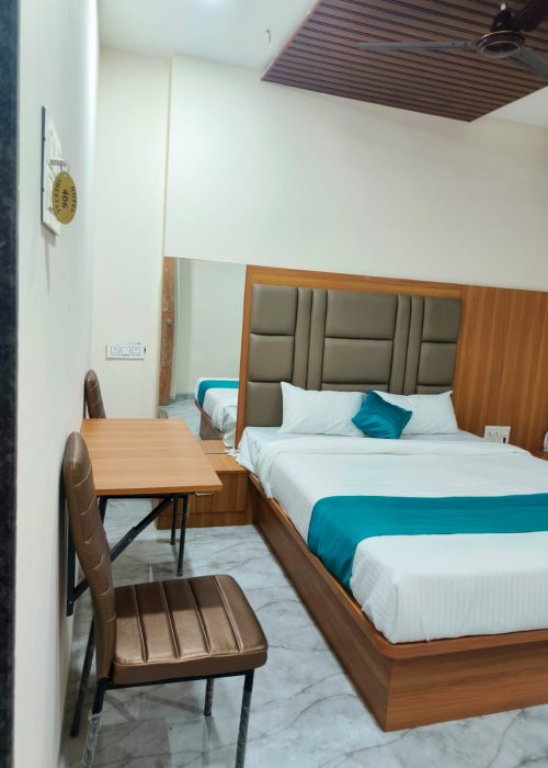 WhatsApp Image 2025-04-29 at 6.06.05 PM (2)